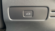 Volvo XC40 2.0 B4P Plus Dark 5dr Auto Petrol Estate